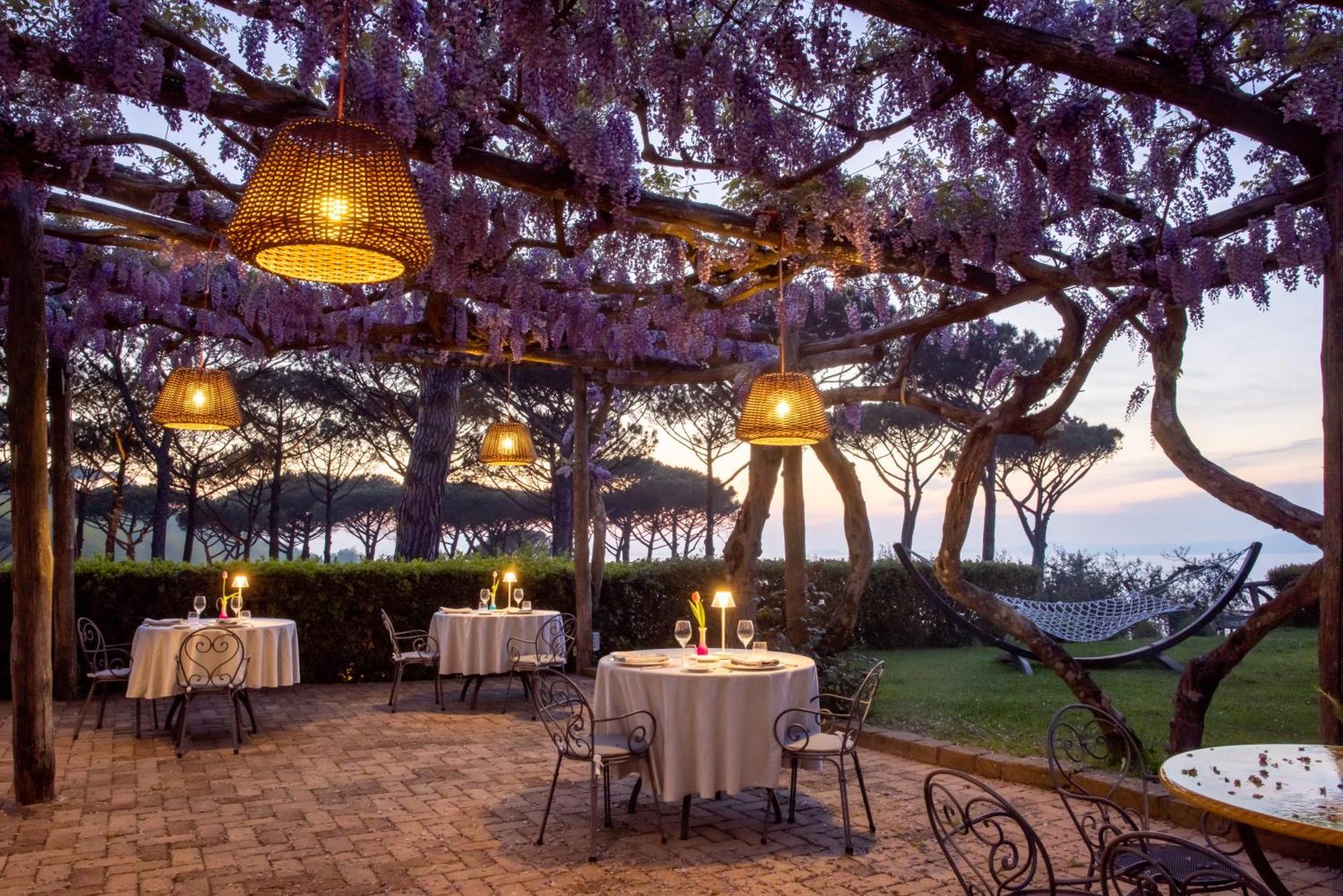 Oasi Olimpia Relais Hotel Sant'Agata sui due Golfi Ngoại thất bức ảnh