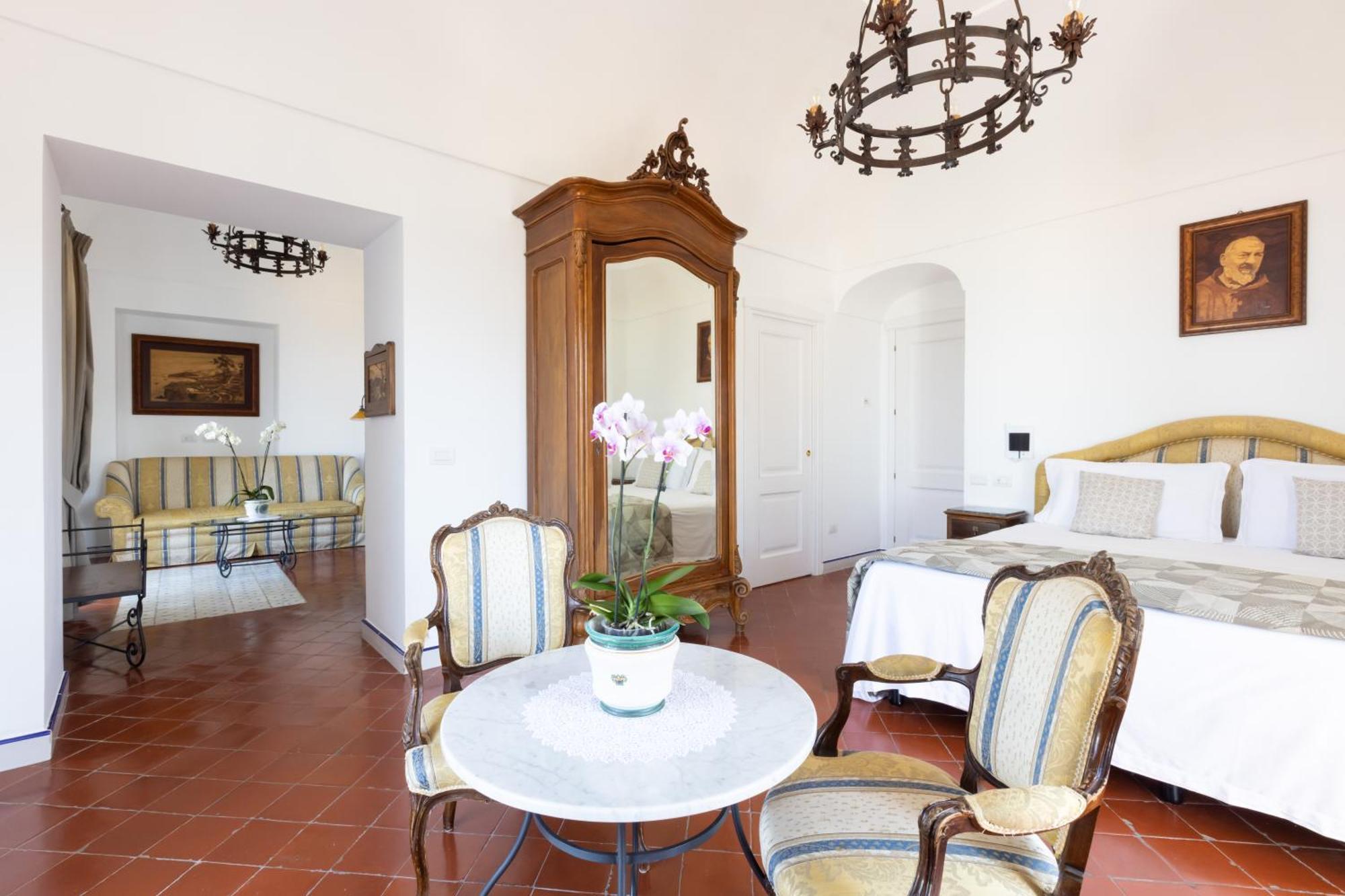 Oasi Olimpia Relais Hotel Sant'Agata sui due Golfi Ngoại thất bức ảnh