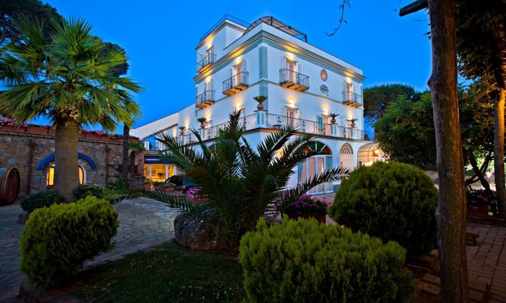 Oasi Olimpia Relais Hotel Sant'Agata sui due Golfi Ngoại thất bức ảnh