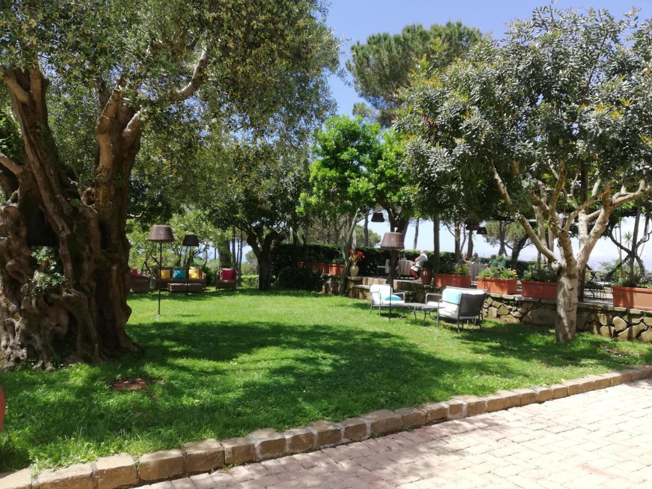 Oasi Olimpia Relais Hotel Sant'Agata sui due Golfi Ngoại thất bức ảnh