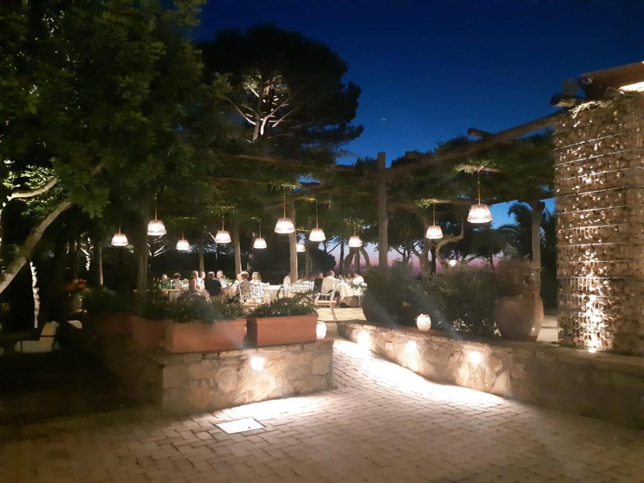 Oasi Olimpia Relais Hotel Sant'Agata sui due Golfi Ngoại thất bức ảnh